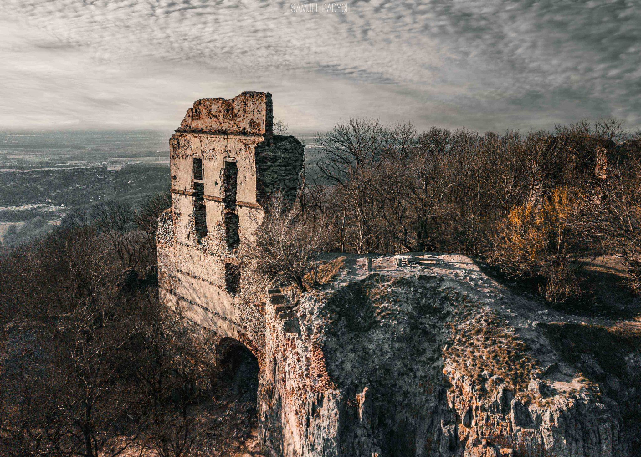 Hrad Pajštún
Hrad Pajštún cez zimu.
Kľúčové slová: Hrad Pajštún